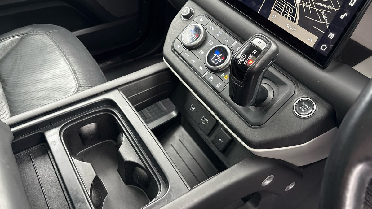 Used Land Rover Defender 2022 for sale - 77370430: Photo 18