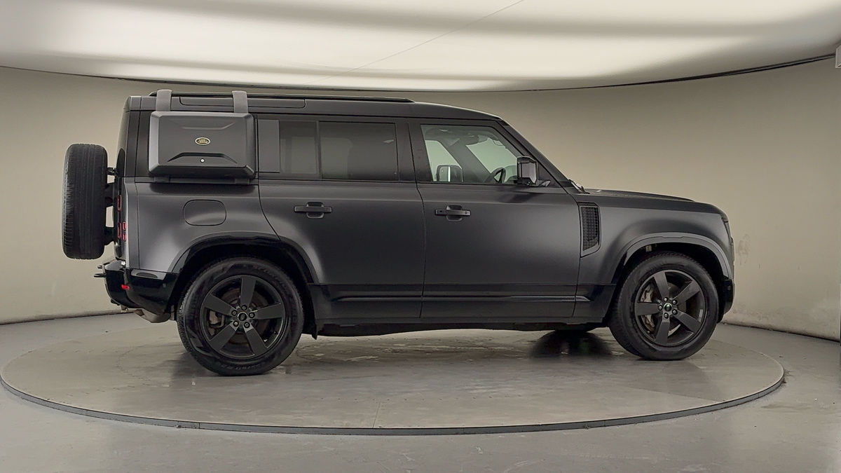 Used Land Rover Defender 2022 for sale - 77370430: Photo 38