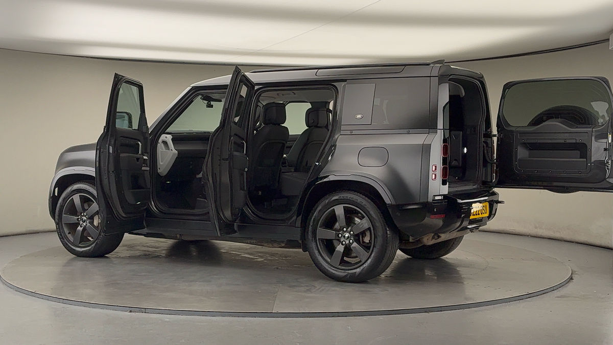 Used Land Rover Defender 2022 for sale - 77370430: Photo 46