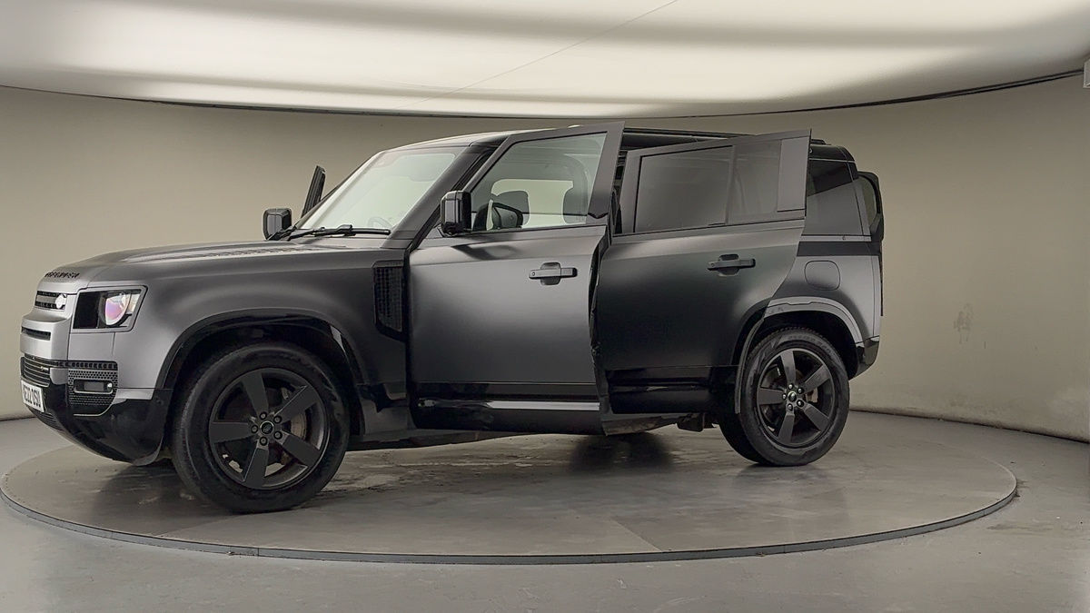 Used Land Rover Defender 2022 for sale - 77370430: Photo 49