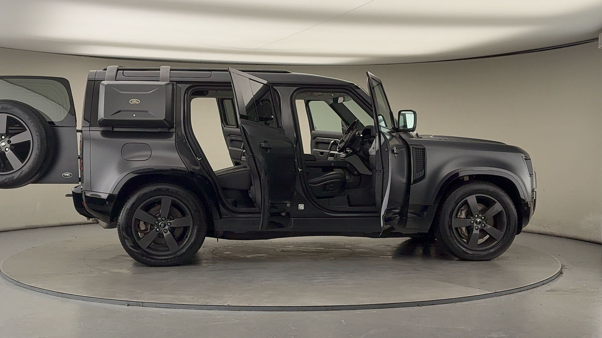 Used Land Rover Defender 2022 for sale - 77370430: Photo 57