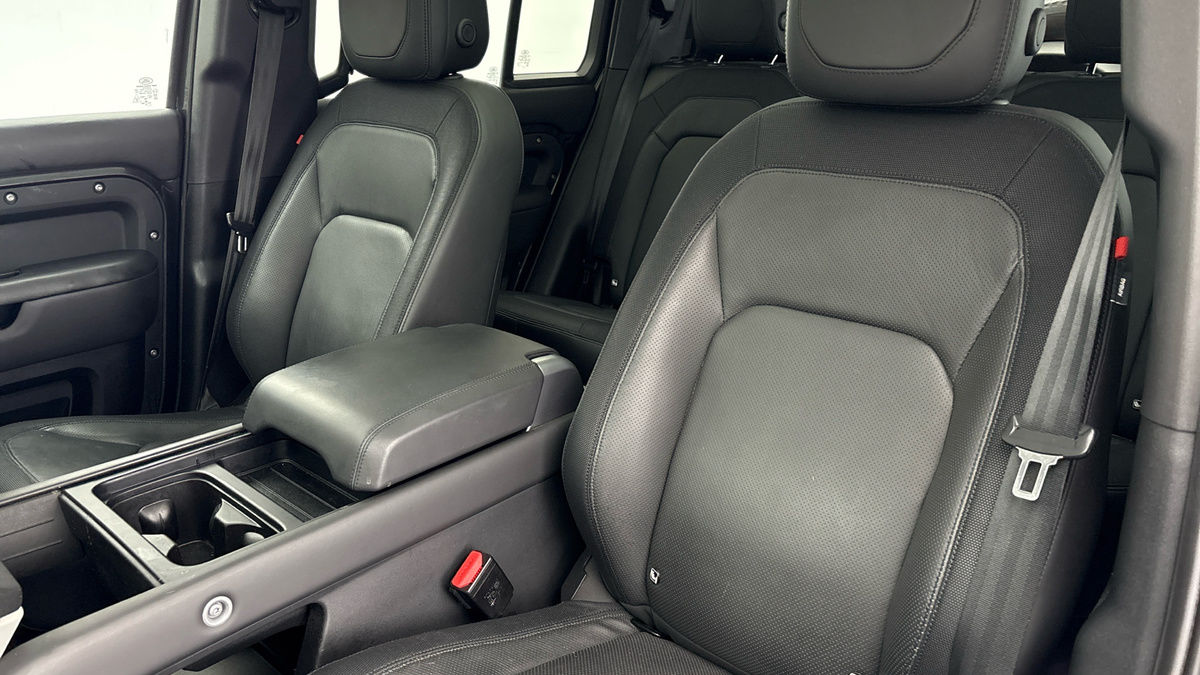Used Land Rover Defender 2022 for sale - 77370430: Photo 7