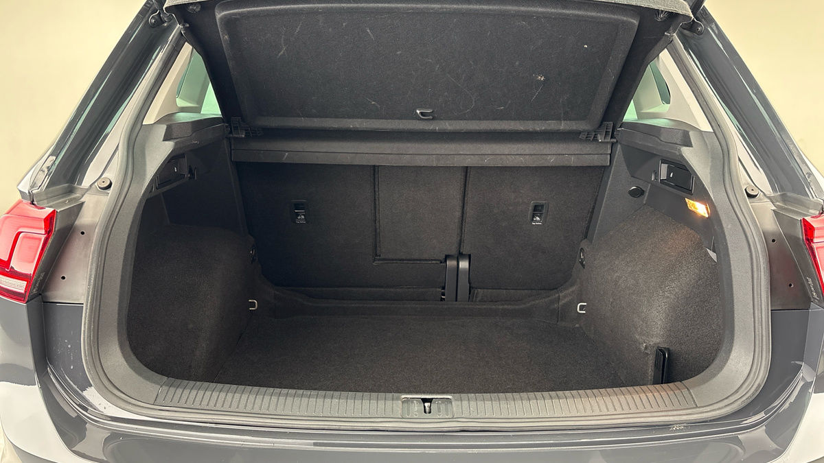 Used Volkswagen Tiguan 2021 for sale - 76497100: Photo 11