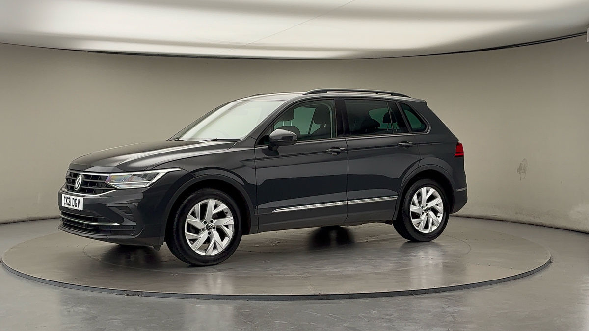 Used Volkswagen Tiguan 2021 for sale - 76497100: Photo 29