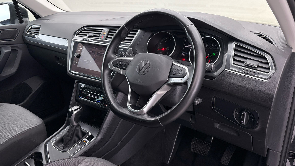 Used Volkswagen Tiguan 2021 for sale - 76497100: Photo 5