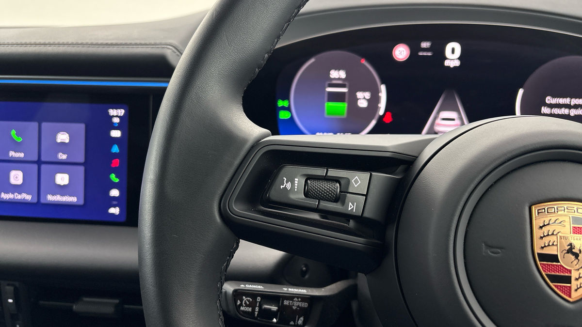 Used Porsche Macan 2024 for sale - 78045298: Photo 13