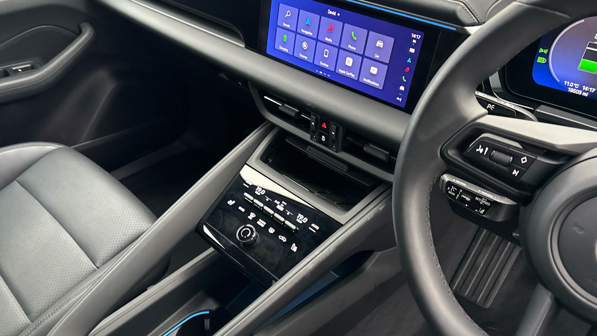 Used Porsche Macan 2024 for sale - 78045298: Photo 18