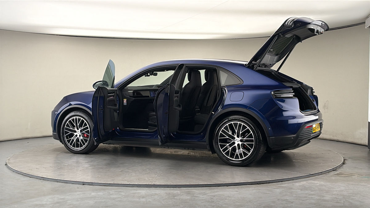 Used Porsche Macan 2024 for sale - 78045298: Photo 45