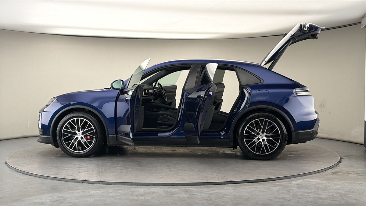 Used Porsche Macan 2024 for sale - 78045298: Photo 46