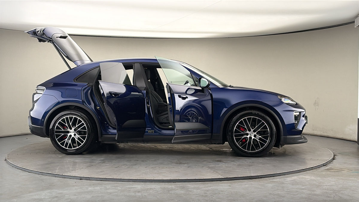 Used Porsche Macan 2024 for sale - 78045298: Photo 55