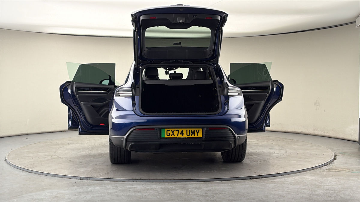 Used Porsche Macan 2024 for sale - 78045298: Photo 60