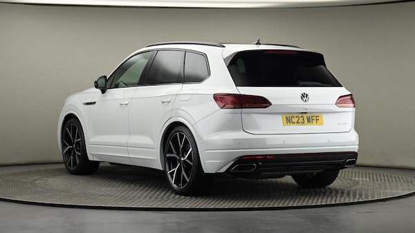 Used Volkswagen Touareg 2023 for sale - 74107105: Photo 31
