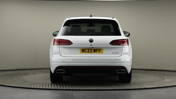 Used Volkswagen Touareg 2023 for sale - 74107105: Photo 8