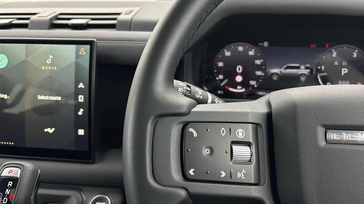 Used Land Rover Defender 110 2024 for sale - 76081561: Photo 13