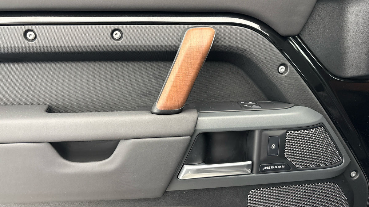 Used Land Rover Defender 110 2024 for sale - 76081561: Photo 19