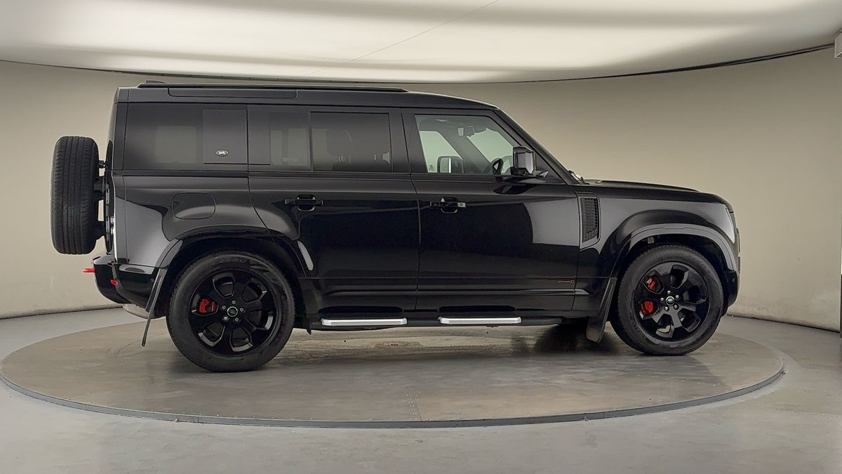 Used Land Rover Defender 110 2024 for sale - 76081561: Photo 37