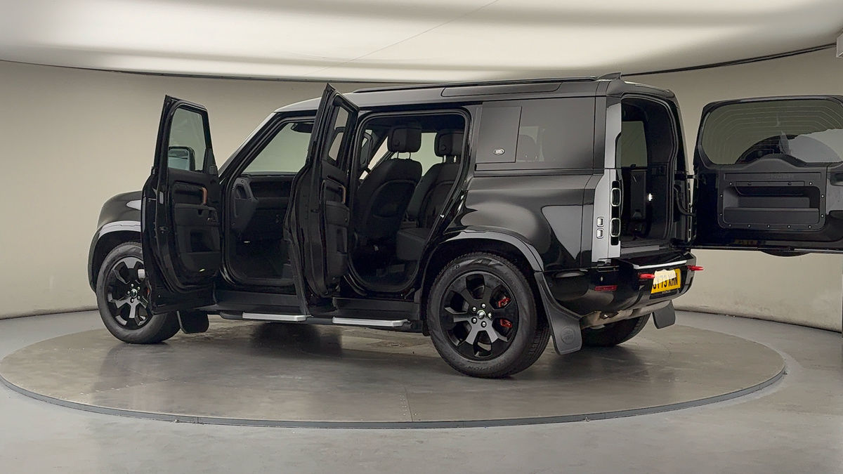 Used Land Rover Defender 110 2024 for sale - 76081561: Photo 45