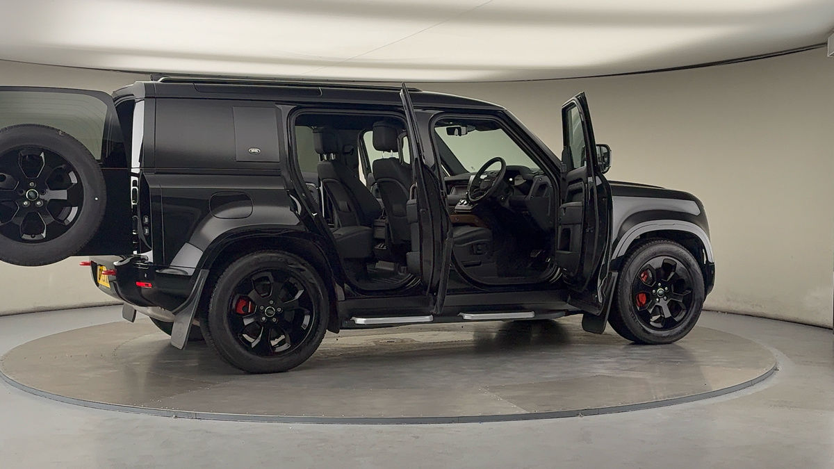 Used Land Rover Defender 110 2024 for sale - 76081561: Photo 57