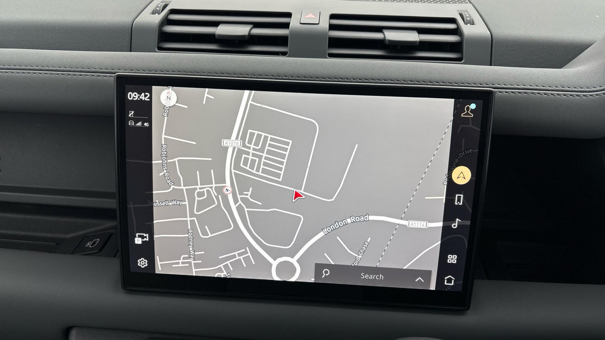 Used Land Rover Defender 110 2024 for sale - 77277058: Photo 17