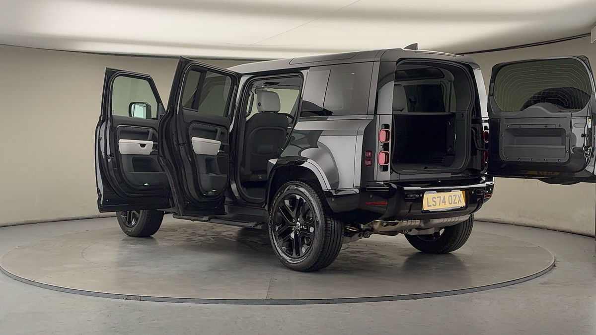 Used Land Rover Defender 110 2024 for sale - 77277058: Photo 43