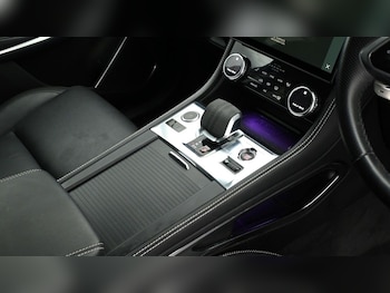 Used Jaguar F-Pace 2022 for sale - 75445333: Photo
