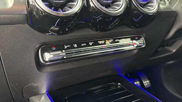 Used Mercedes-Benz GLB 2021 for sale - 76267799: Photo 6