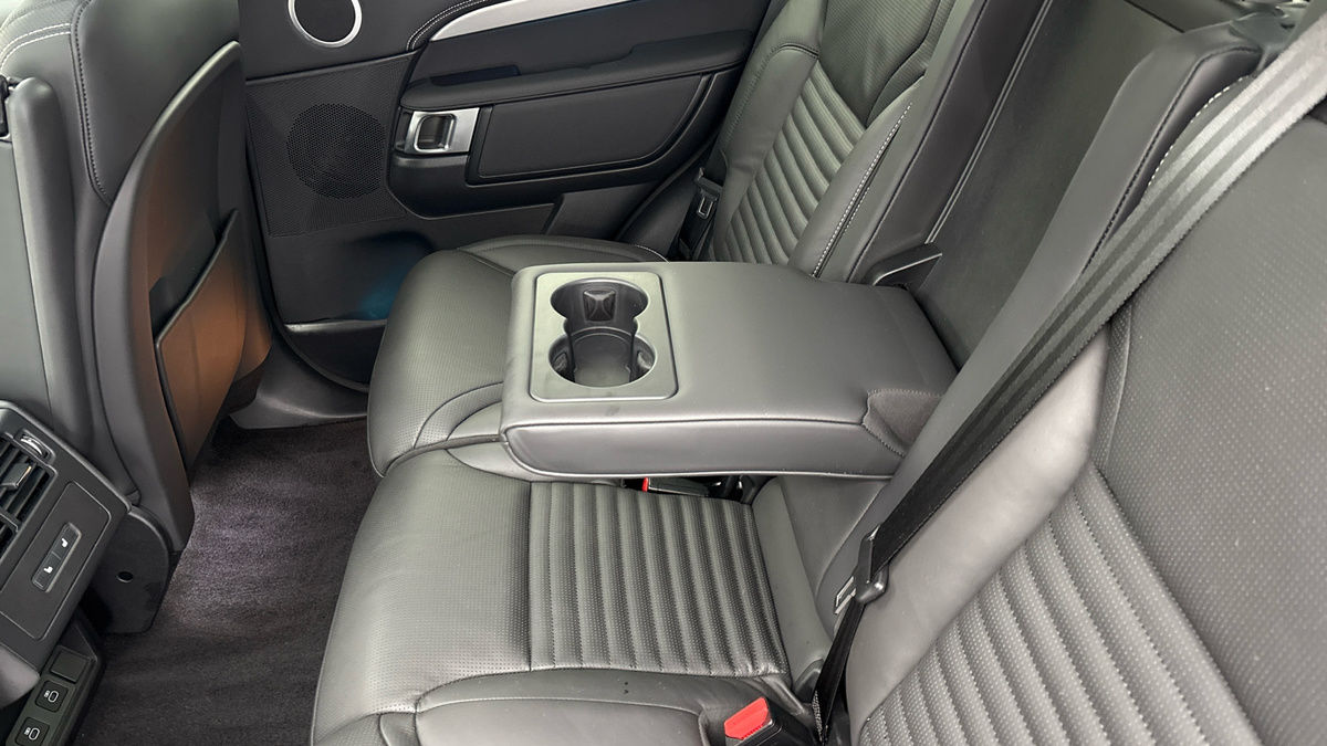 Used Land Rover Discovery 2024 for sale - 77056528: Photo 9