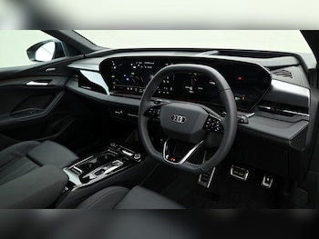Used Audi Q6 e-tron 2024 for sale - 75878240: Photo