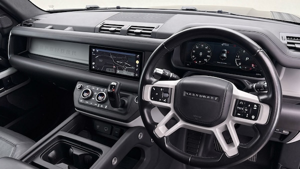 Used Land Rover Defender 110 2022 for sale - 76040268: Photo 12