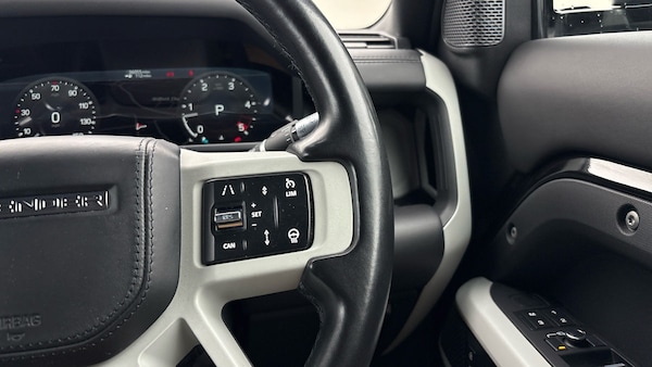 Used Land Rover Defender 110 2022 for sale - 76040268: Photo 14
