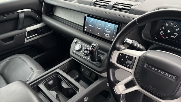 Used Land Rover Defender 110 2022 for sale - 76040268: Photo 18