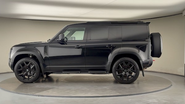 Used Land Rover Defender 110 2022 for sale - 76040268: Photo 28