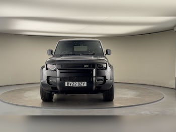 Used Land Rover Defender 110 2022 for sale - 76040268: Photo