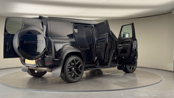 Used Land Rover Defender 110 2022 for sale - 76040268: Photo 59