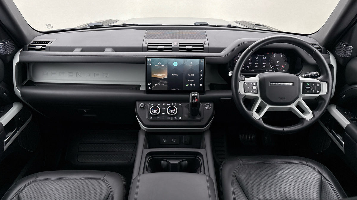 Used Land Rover Defender 2024 for sale - 78213256: Photo 12