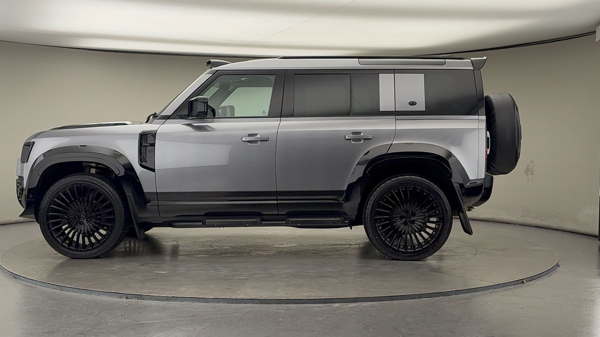 Used Land Rover Defender 2024 for sale - 78213256: Photo 15