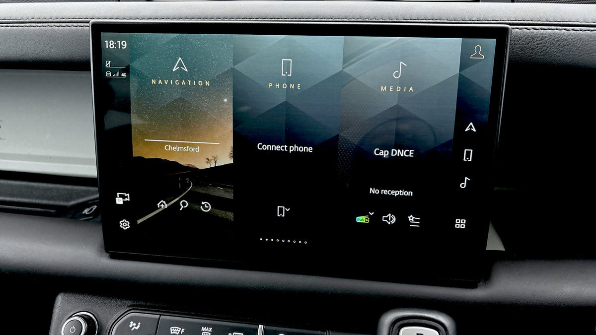 Used Land Rover Defender 2024 for sale - 78213256: Photo 17