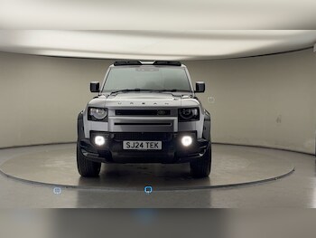 Used Land Rover Defender 2024 for sale - 78213256: Photo