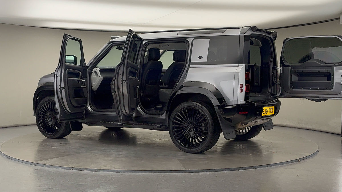 Used Land Rover Defender 2024 for sale - 78213256: Photo 50