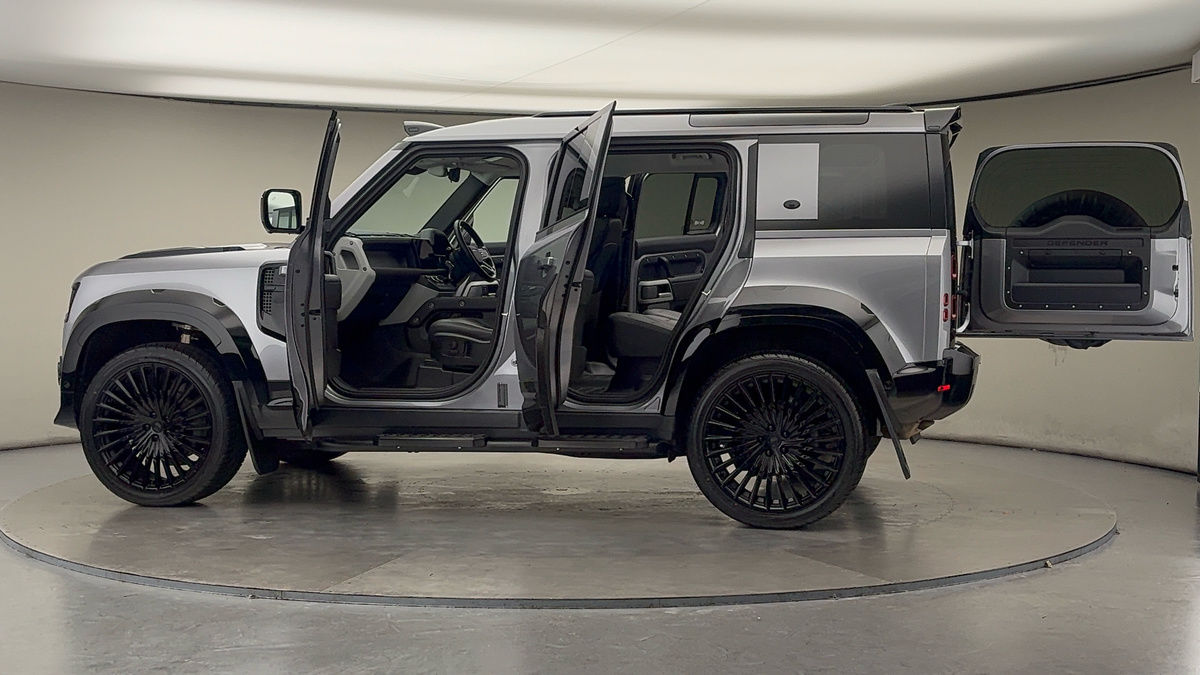 Used Land Rover Defender 2024 for sale - 78213256: Photo 51