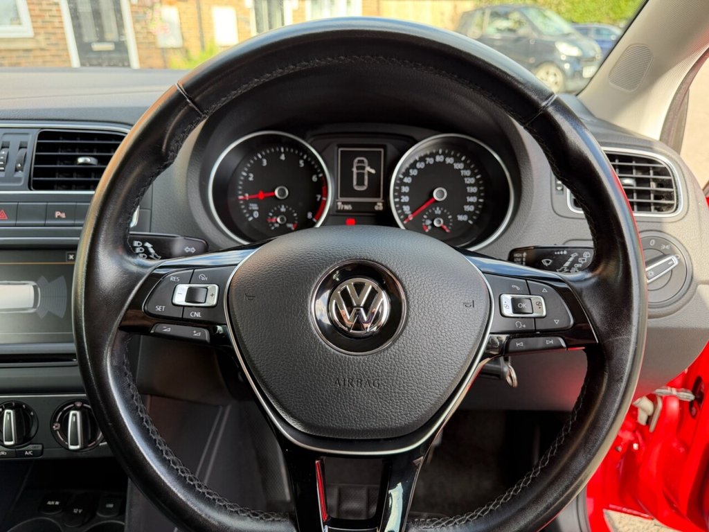 Used Volkswagen Polo 2014 for sale - 78069356: Photo 10