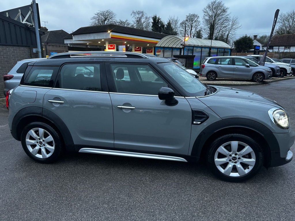Used MINI Countryman 2017 for sale - 77250531: Photo 2