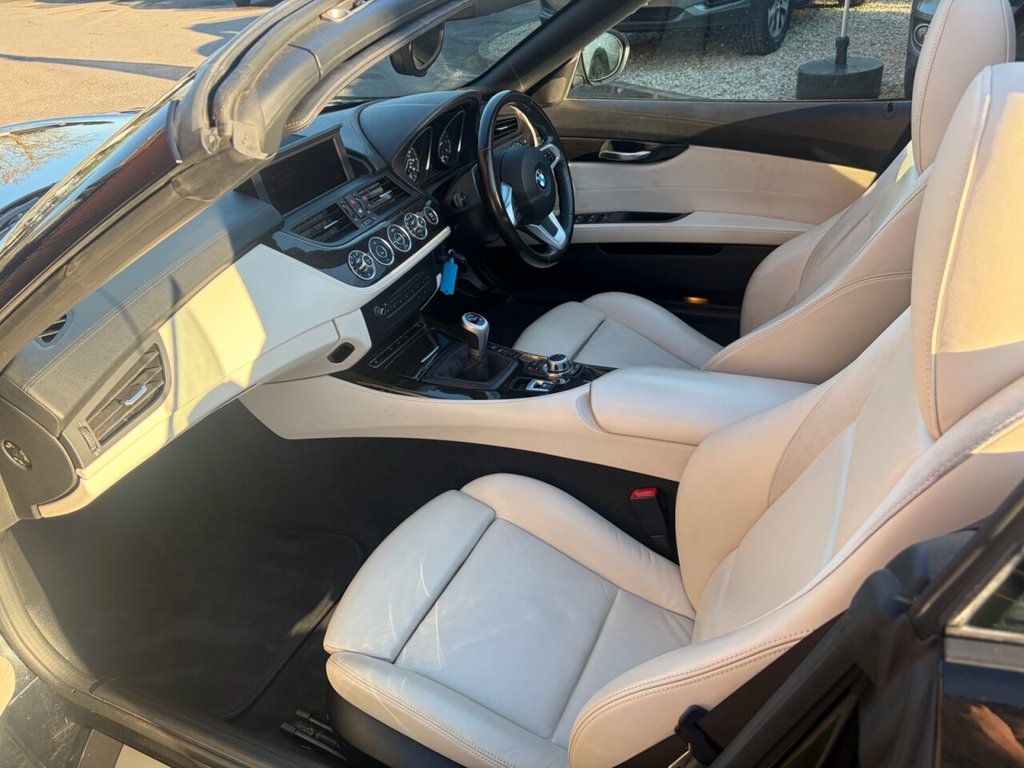 Used BMW Z4 2009 for sale - 77978939: Photo 7