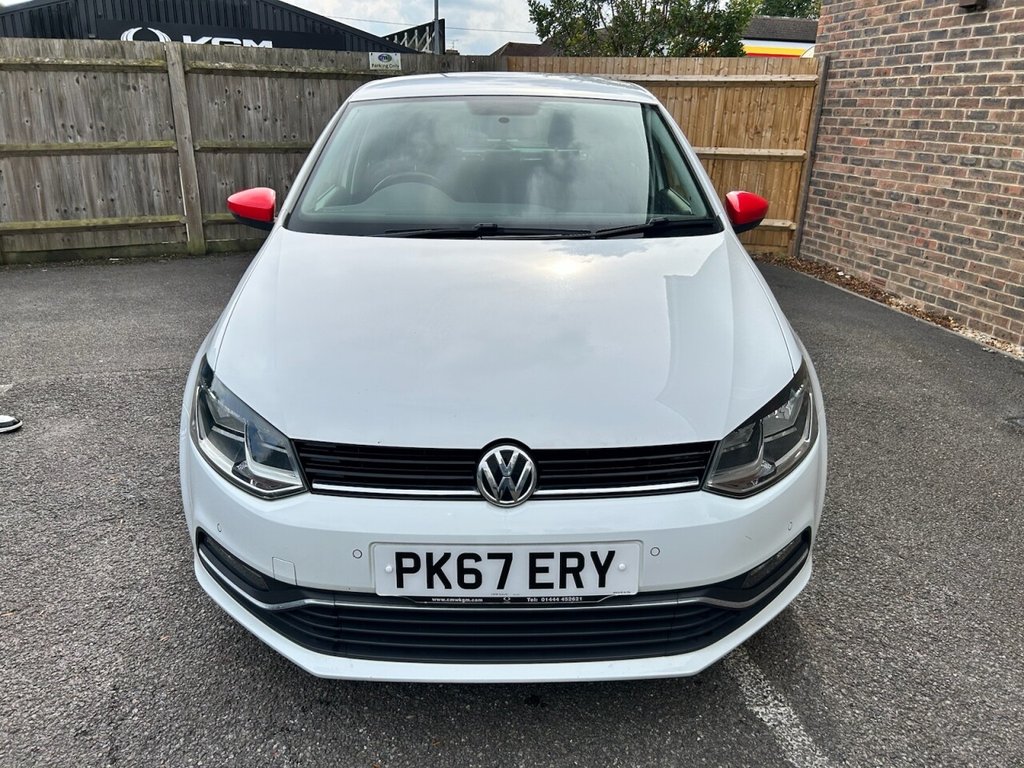 Used Volkswagen Polo 2017 for sale - 77200052: Photo 2
