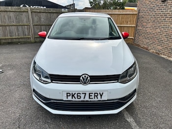 Used Volkswagen Polo 2017 for sale - 77200052: Photo