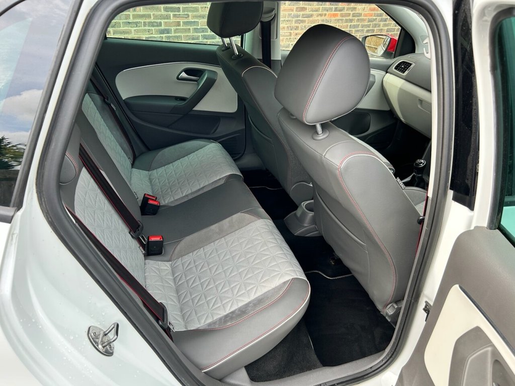 Used Volkswagen Polo 2017 for sale - 77200052: Photo 9