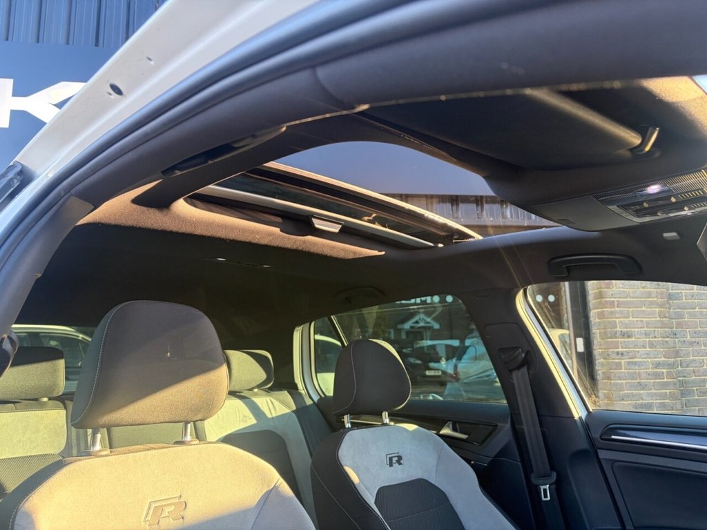 Used Volkswagen Golf 2016 for sale - 77990583: Photo 20