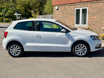 Used Volkswagen Polo 2016 for sale - 78392963: Photo