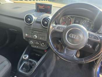 Used Audi A1 2011 for sale - 73930562: Photo