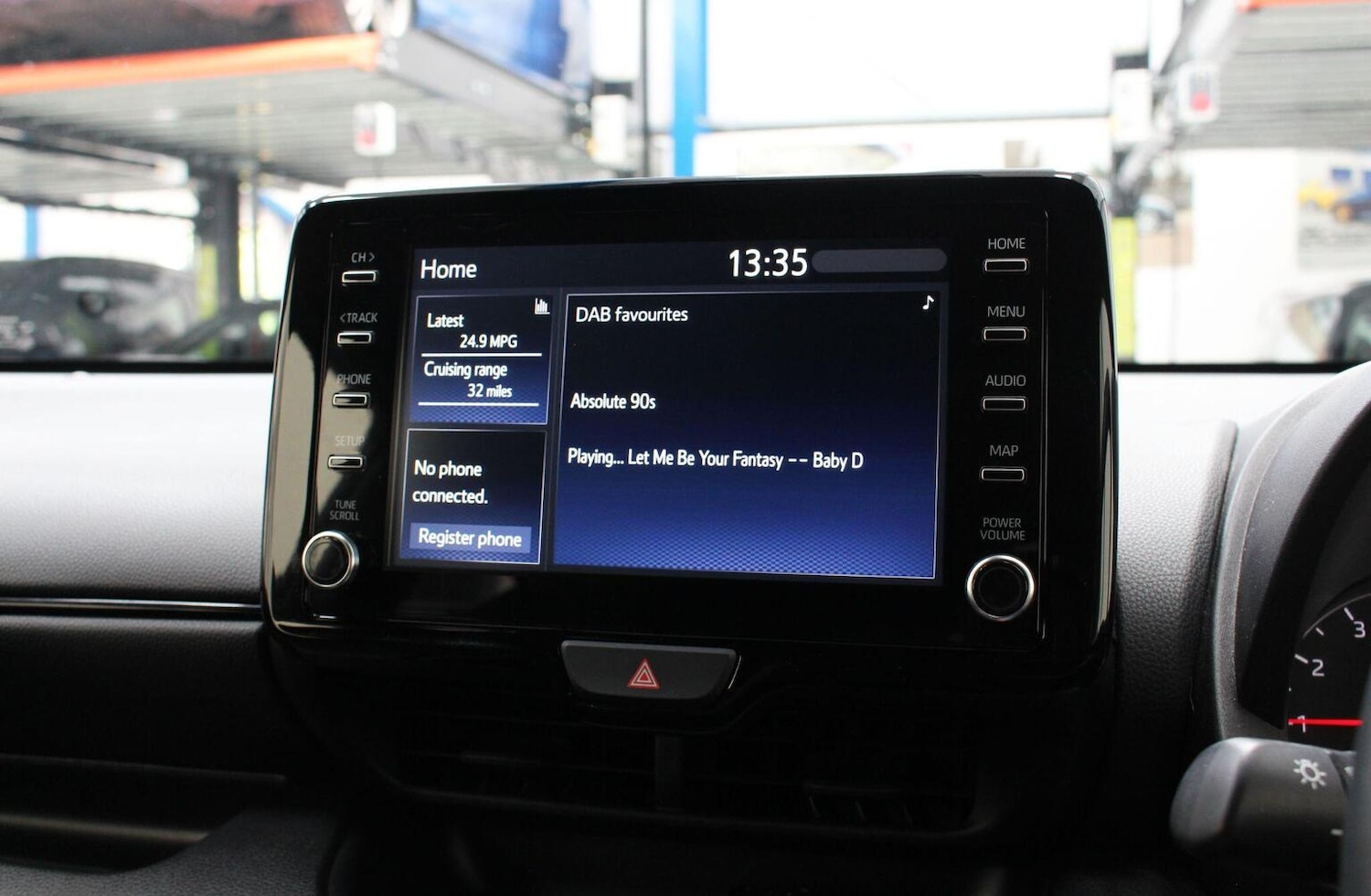 Used Toyota Yaris 2021 for sale - 76483085: Photo 48